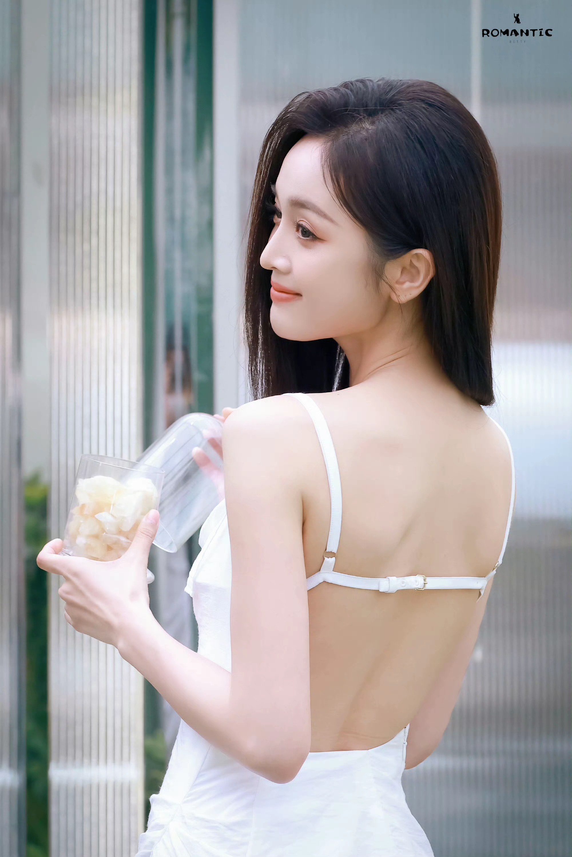 0a2dfa69562f4bd3a37365c8ec1b8ce3~tplv-tt-origin-web_gif.jpg