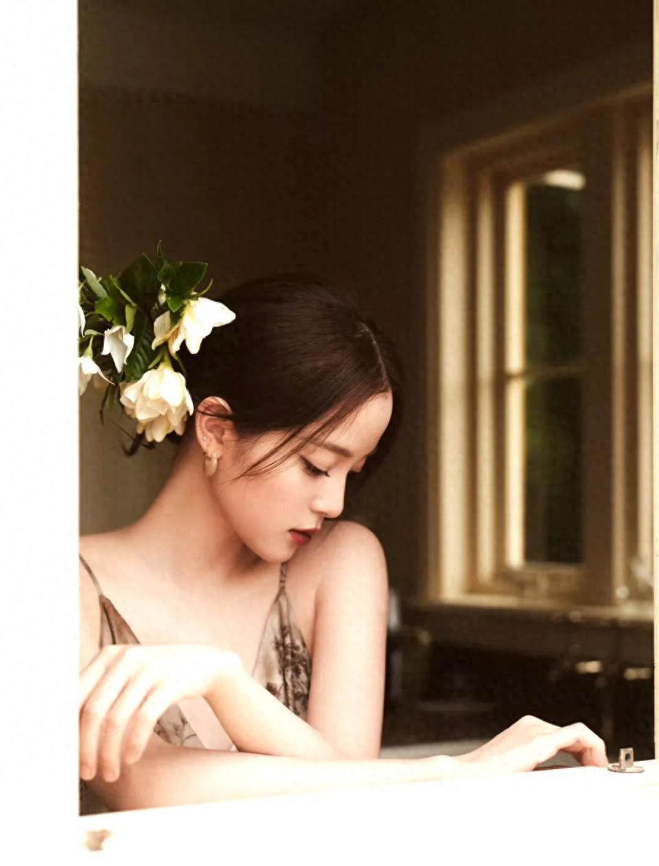 f1afbd589ccd47eda77678e7e0bf5f75~tplv-tt-origin-web_gif.jpg