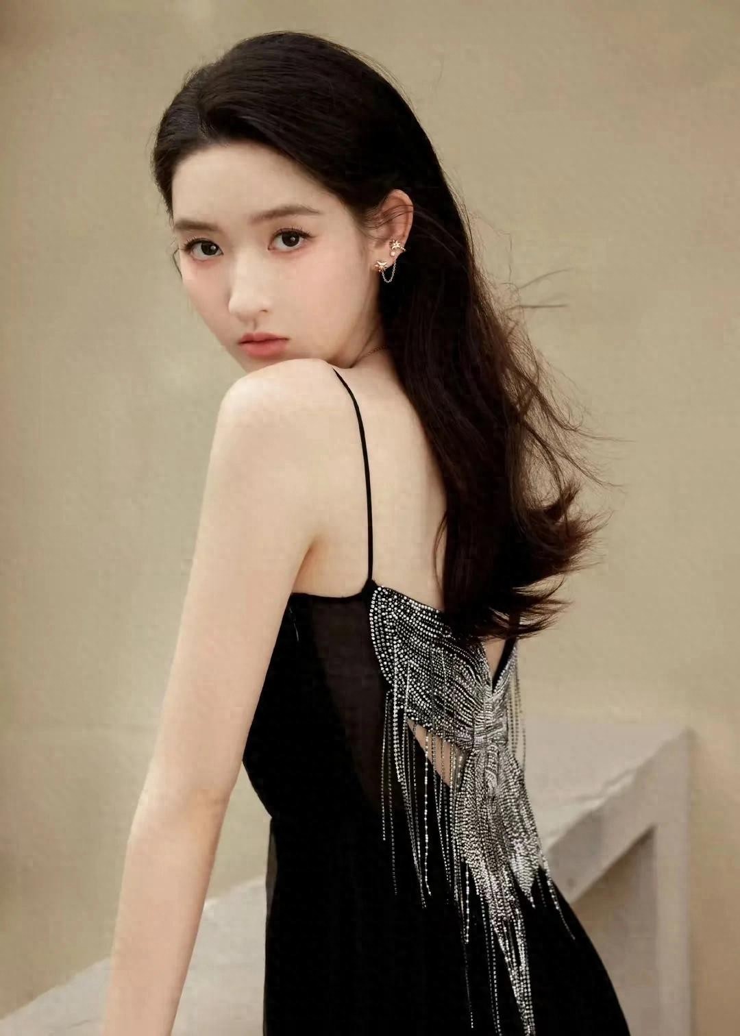 8eb24c151f3043d68aadfa7d87f74f76~tplv-tt-origin-web_gif.jpg